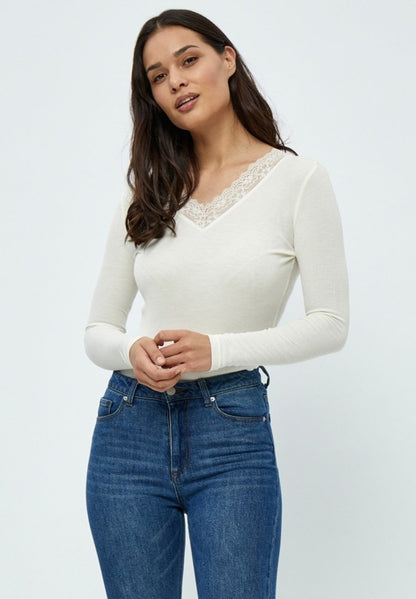 Peppercorn ROSALINDA V NECK - Langarmshirt - Gardenia