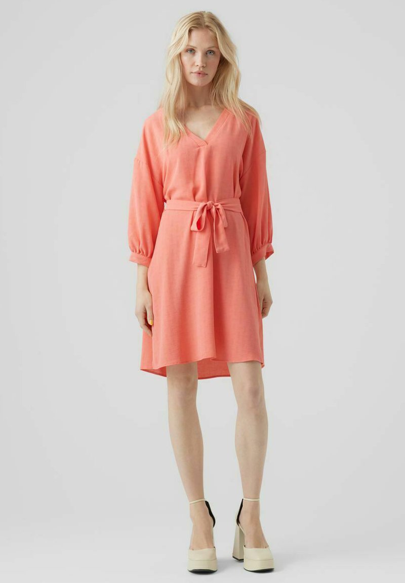 Vero Moda Freizeitkleid - Georgia Peach