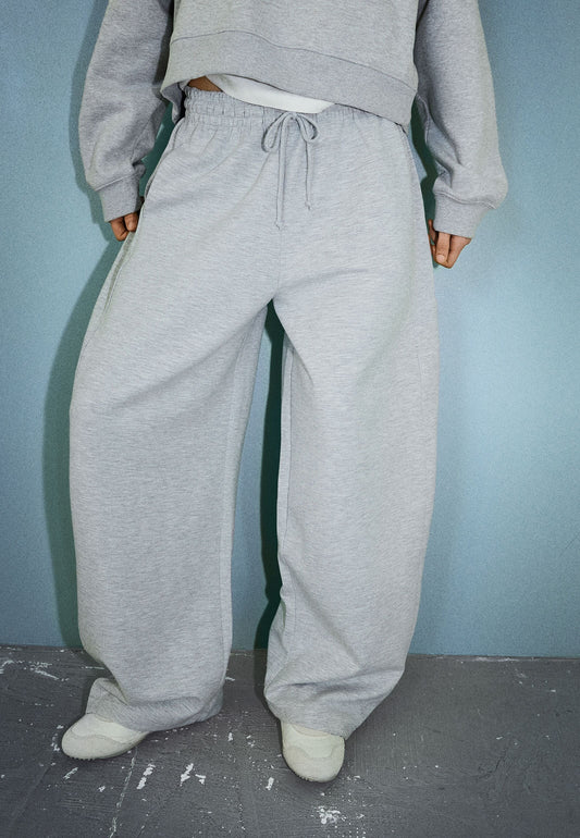 BERSHKA PLUSH BARREL - Tracksuit Bottoms - Light Grey