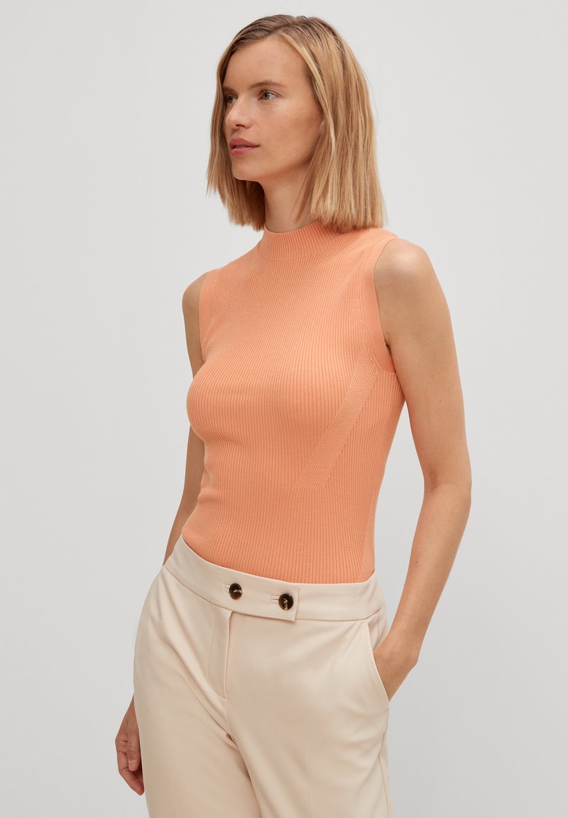 Comma Top - Mango