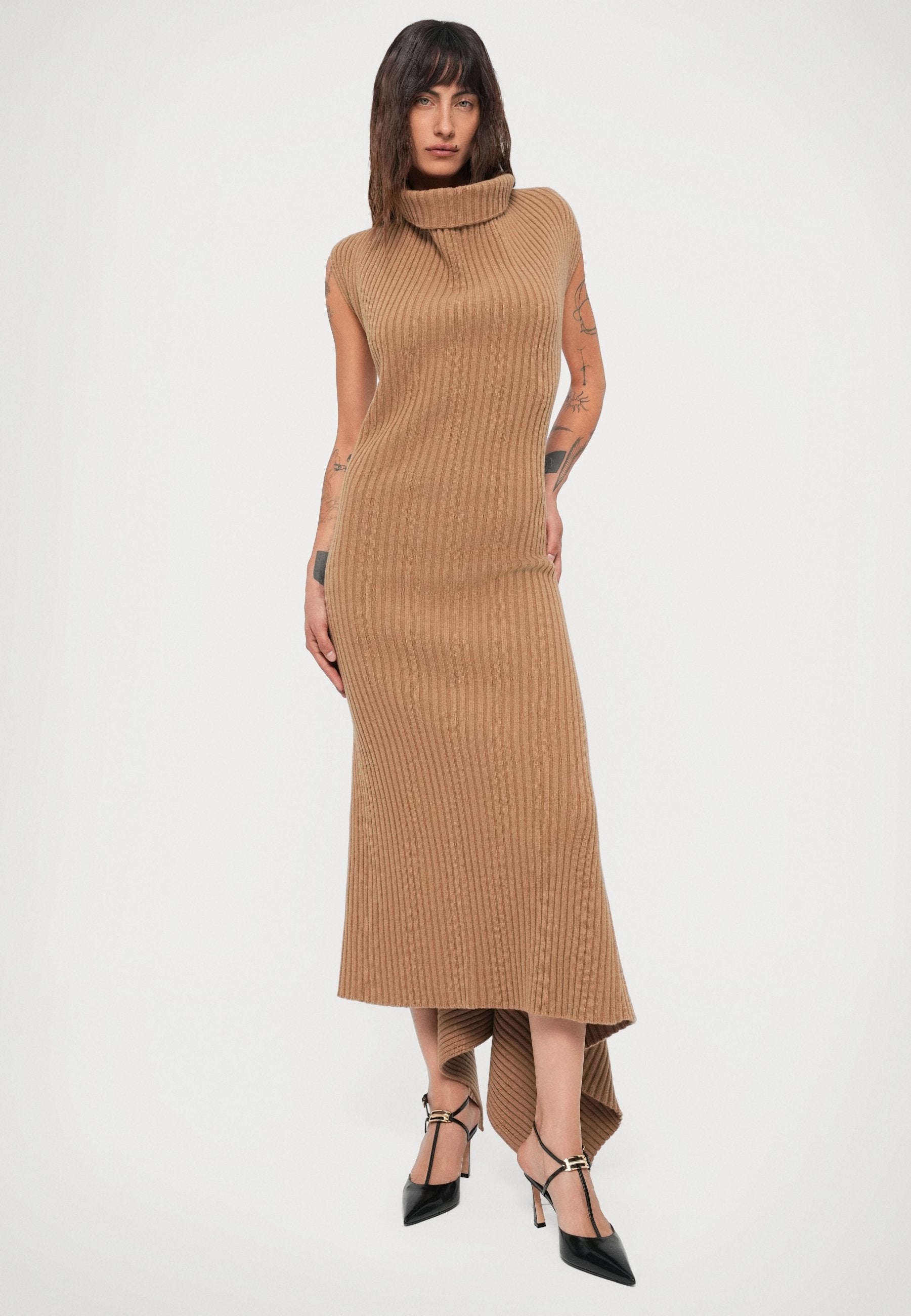Victoria Beckham DRAPED SLEEVELESS DRESS - Jumper Dress - Dark Caramel