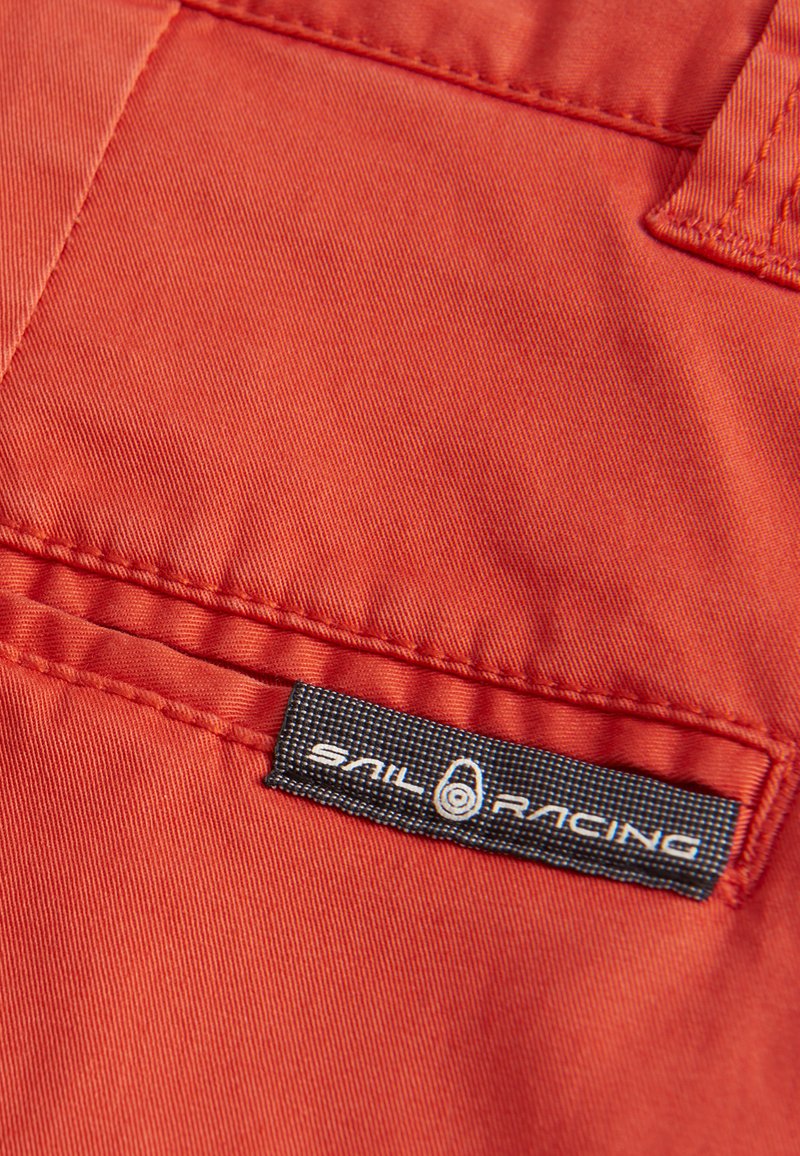 Sail Racing HELMSMAN - Shorts - Red Crimson