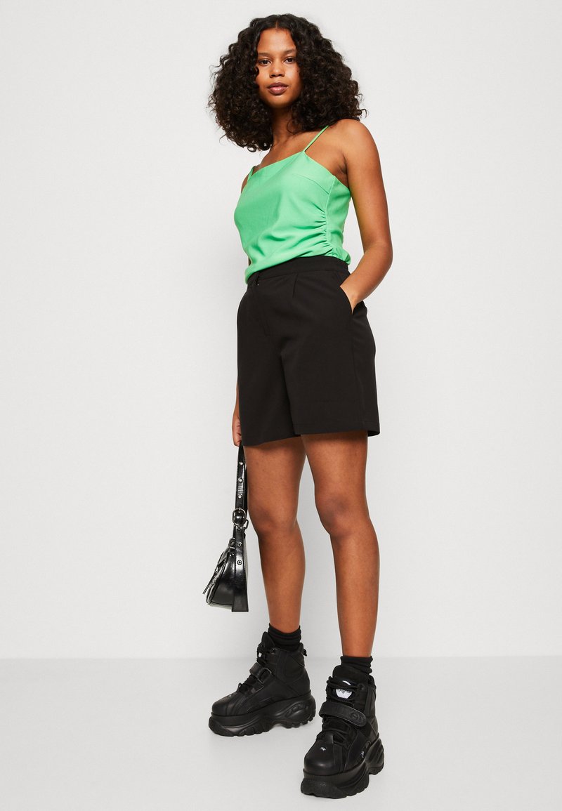  YASHELEN - Shorts - Black