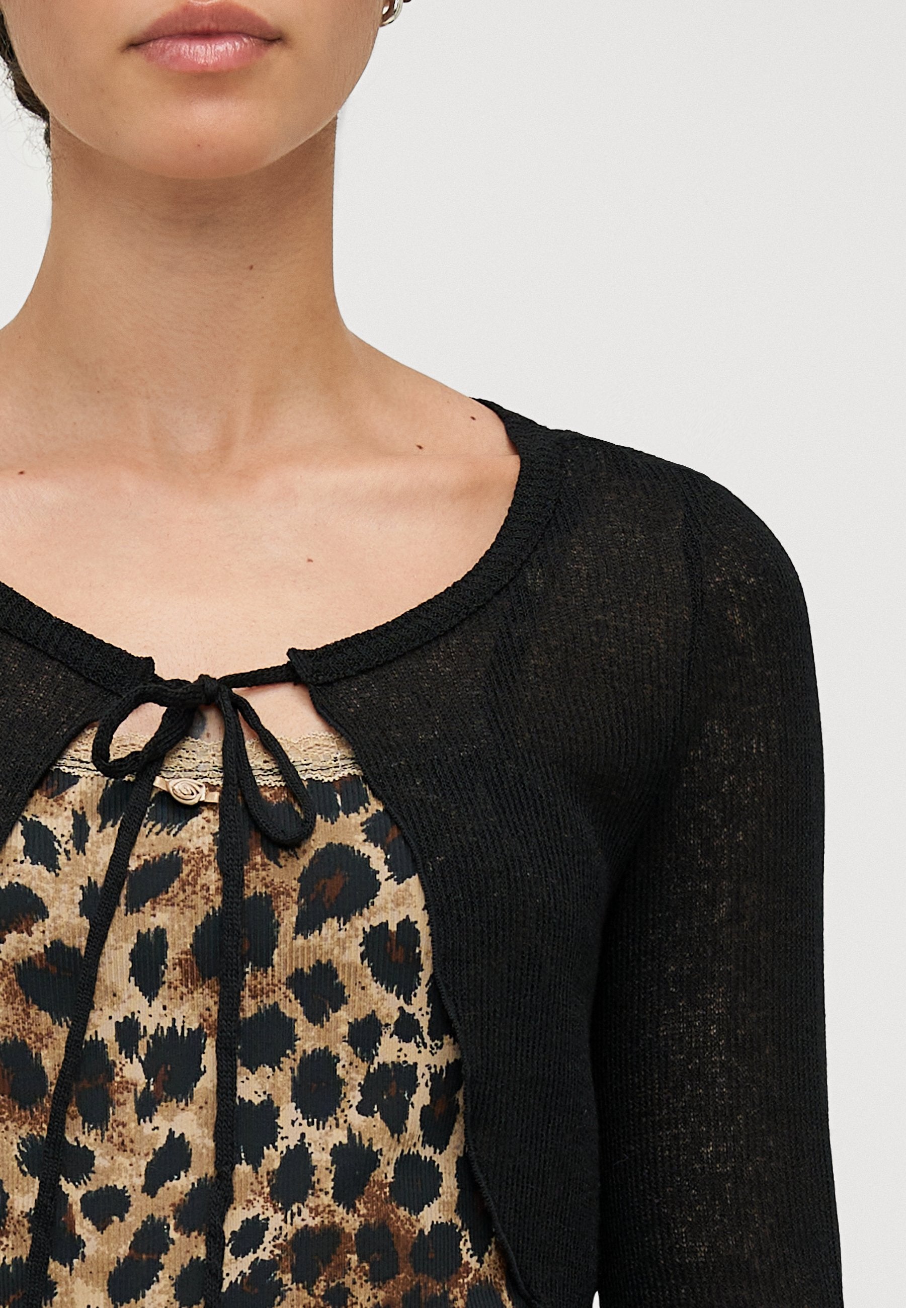 ONLY Petite ONLLEMONE DOUBLE - Long Sleeved Top - Black