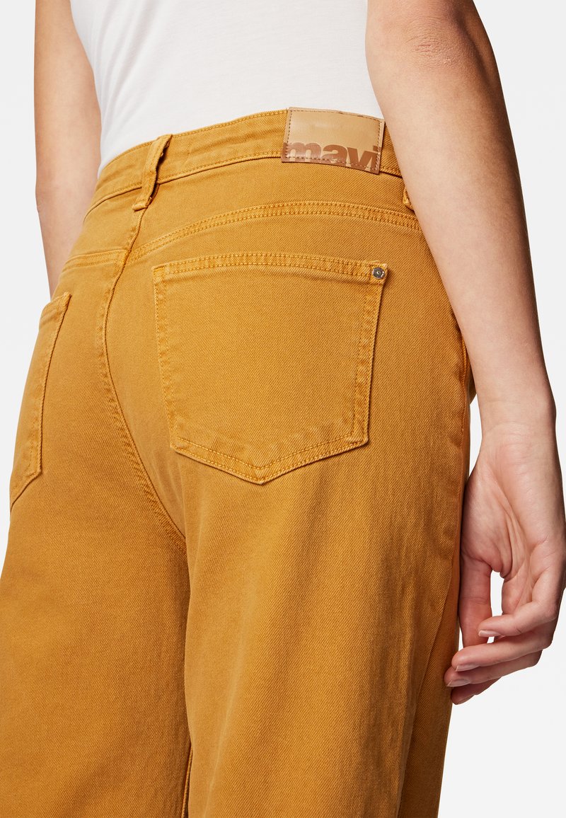 Mavi VICTORIA - Jeans Bootcut - Mustard Str