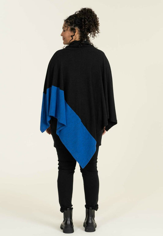 Studio RAGNHILD PONCHO - Cape - Black Blue