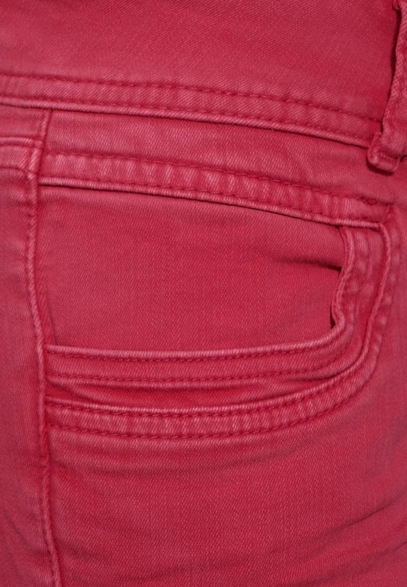 STREET ONE FARBIGE - Shorts - Rot