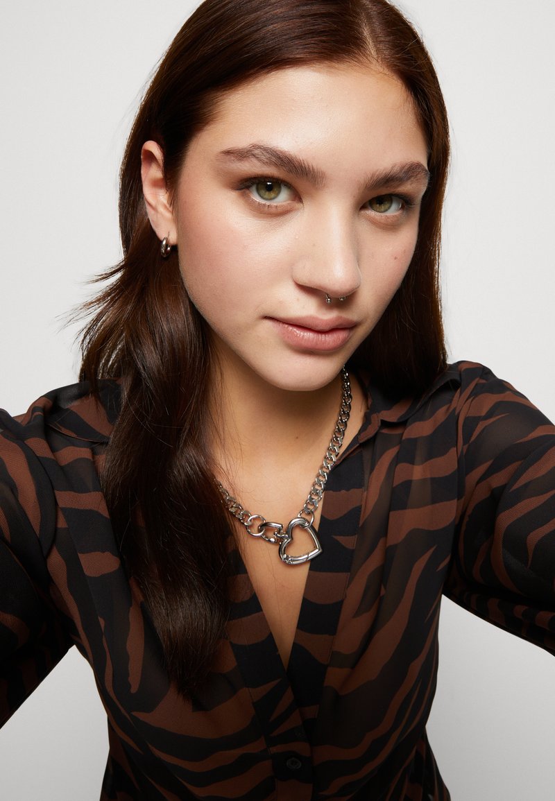 Gina Tricot SIVAN BLOUSE - Bluse - Brown