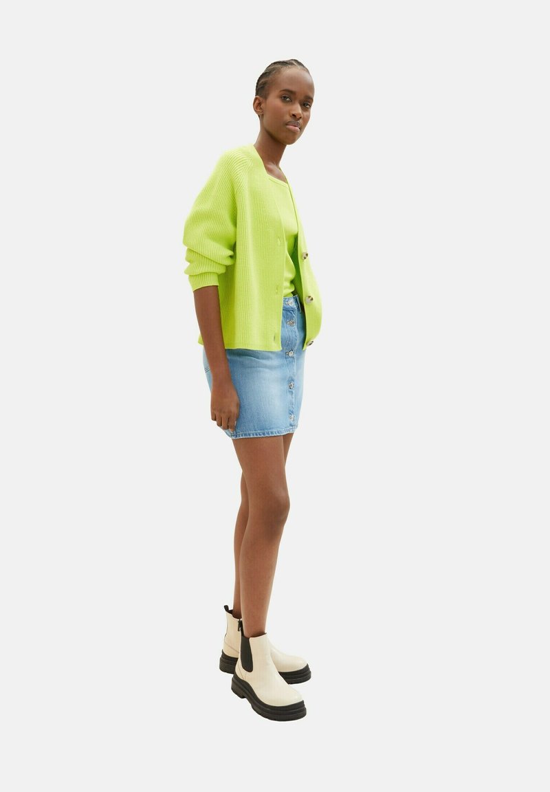 TOM TAILOR Denim V NECK - Strickjacke - Neon Lime