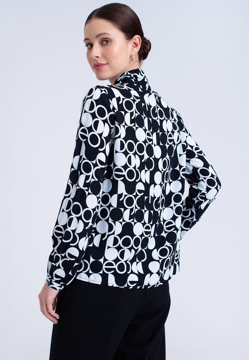  Bluse - Black Print