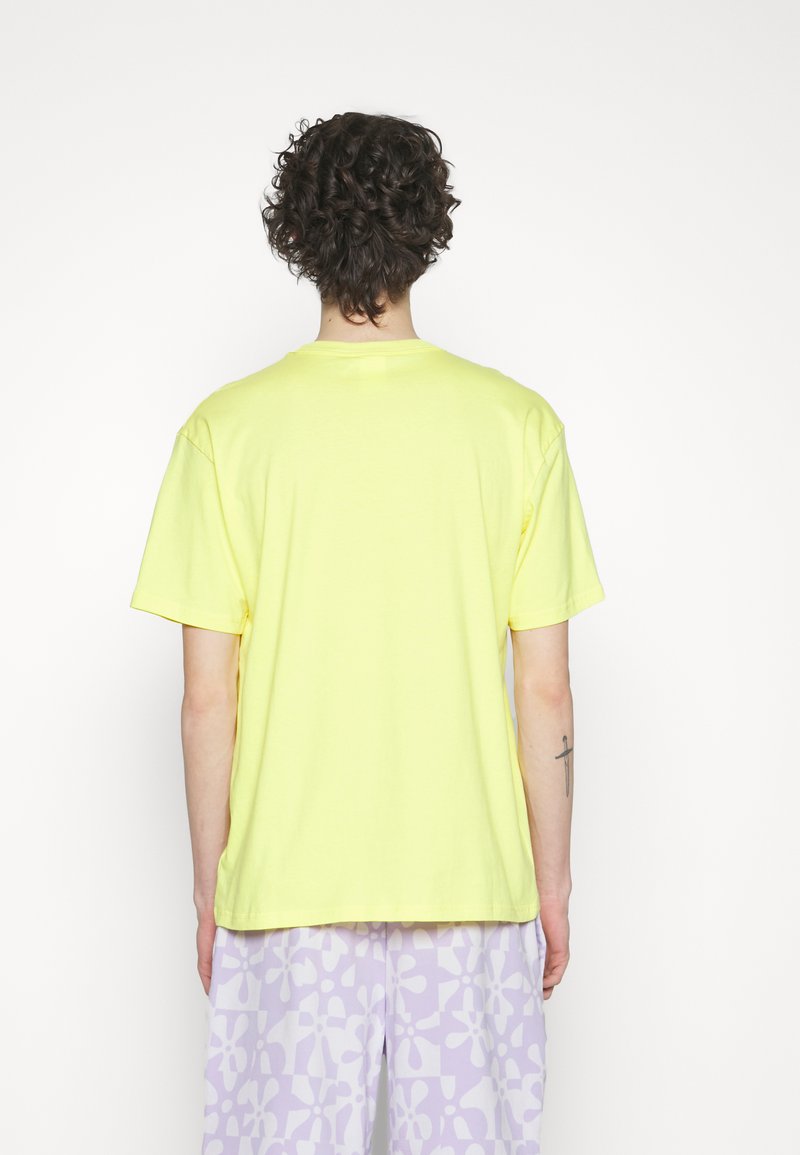 Puma SPONGEBOB GRAPHIC TEE - T-Shirt Print - Lucent Yellow