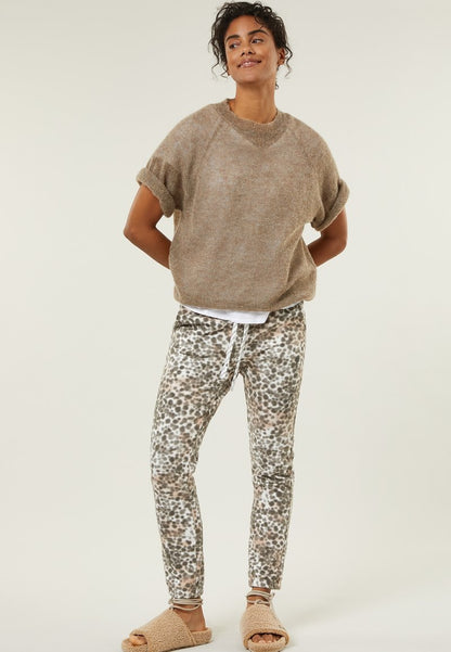  BOTTOMS CROPPED LEOPARD - Jogginghose - Ecru