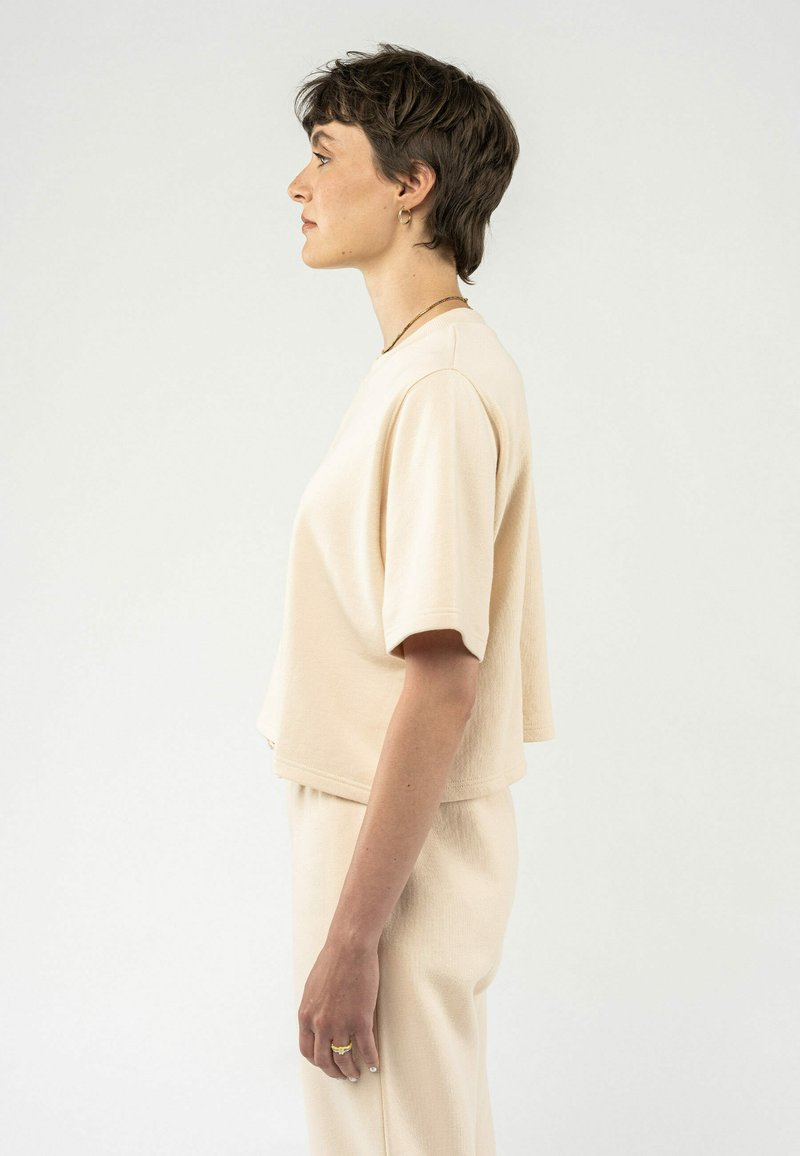 Mela FRENCH TERRY DEEPALI - T-Shirt Basic - Oat