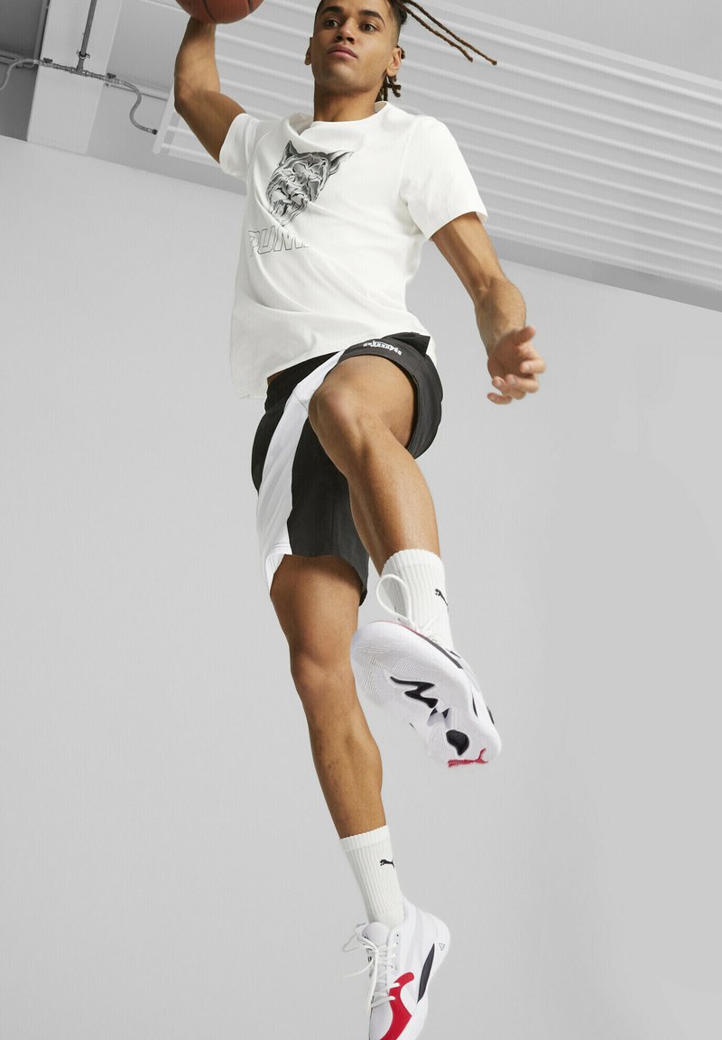 Puma CLYDE - Kurze Sporthose - Black White