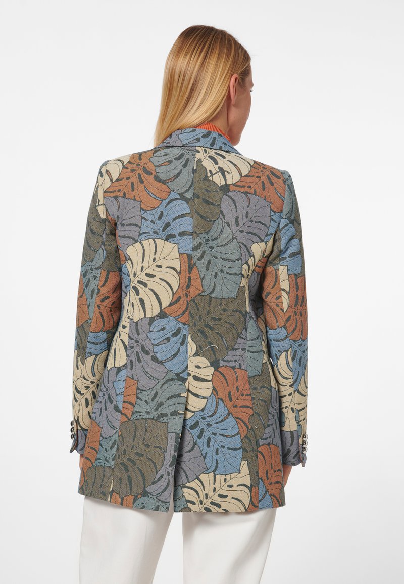  MIT BLÄTTERMUSTER - Kurzmantel - Nebelblau Multicolor
