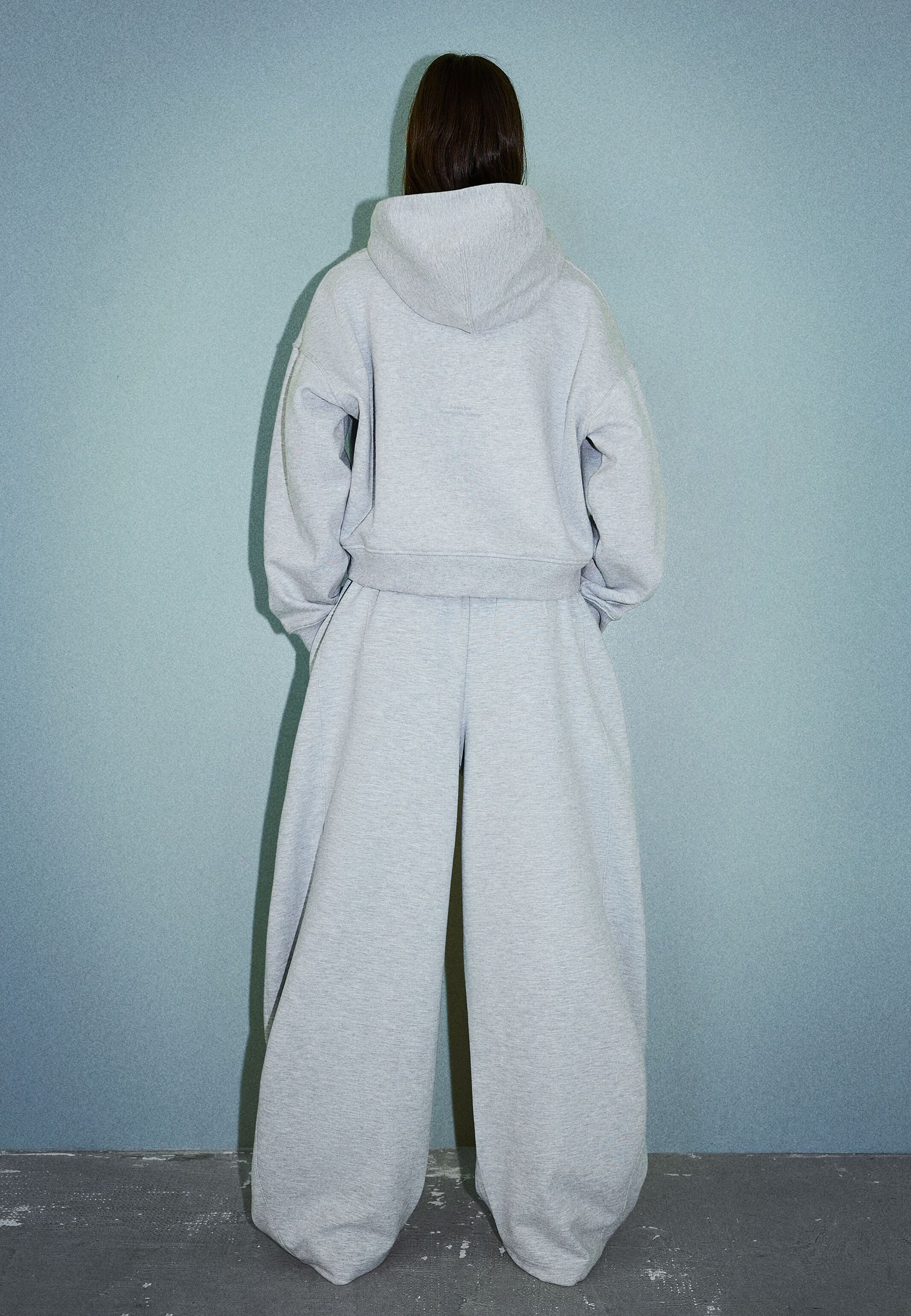BERSHKA PLUSH BARREL - Tracksuit Bottoms - Light Grey