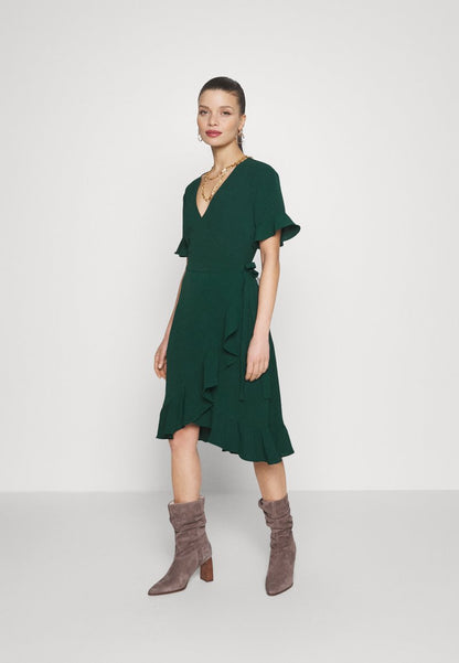 ONLY Petite ONLMETTE SWRAP FRILL DRESS - Freizeitkleid - Ponderosa Pine