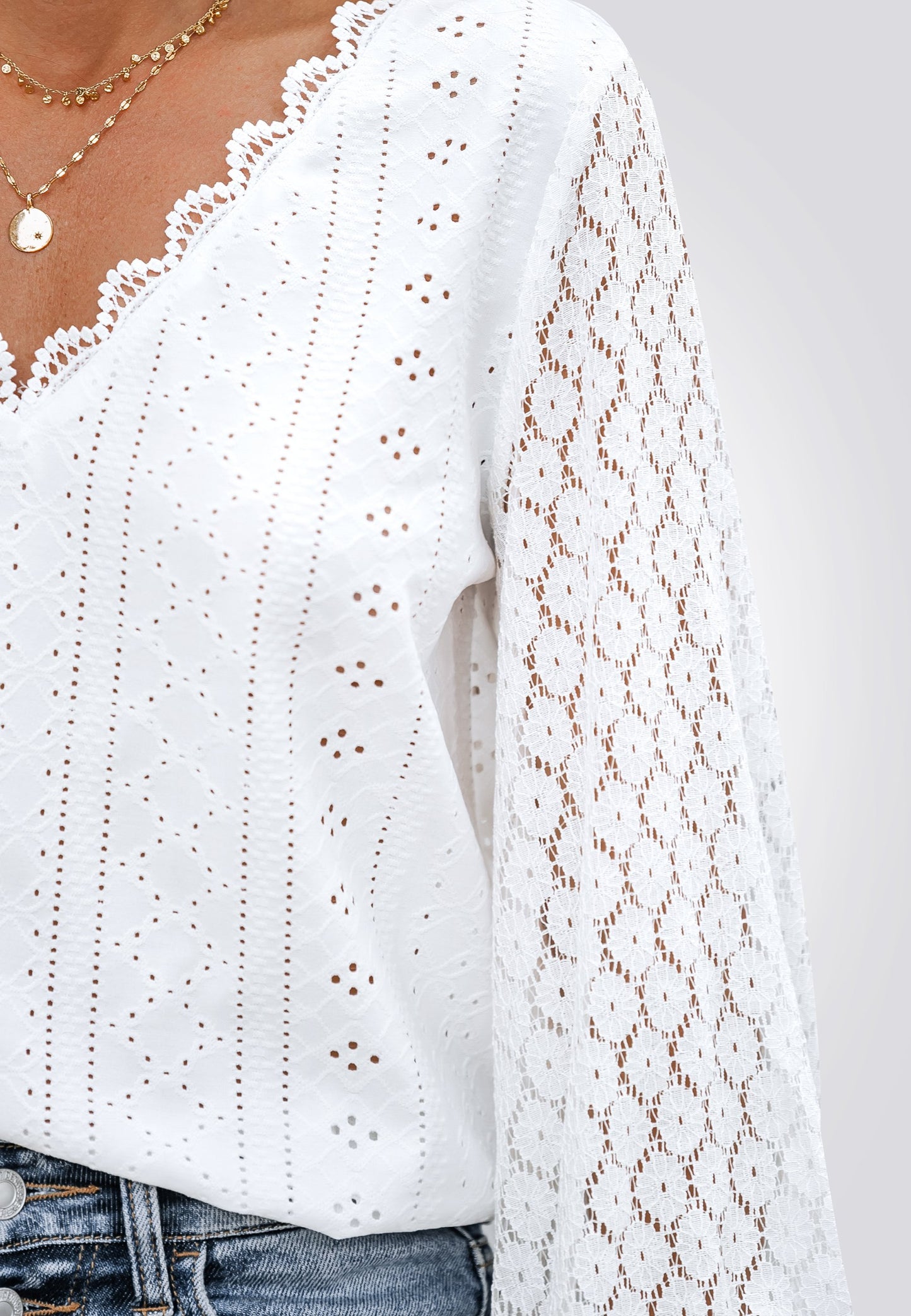 CUPSHE MIT V AUSSCHNITT ÜBERBACKENER LANGE ÄRMEL GEBÄNDERTE MANSCHETTEN SCHICKES ELEGANTES - Blouse - Weiß