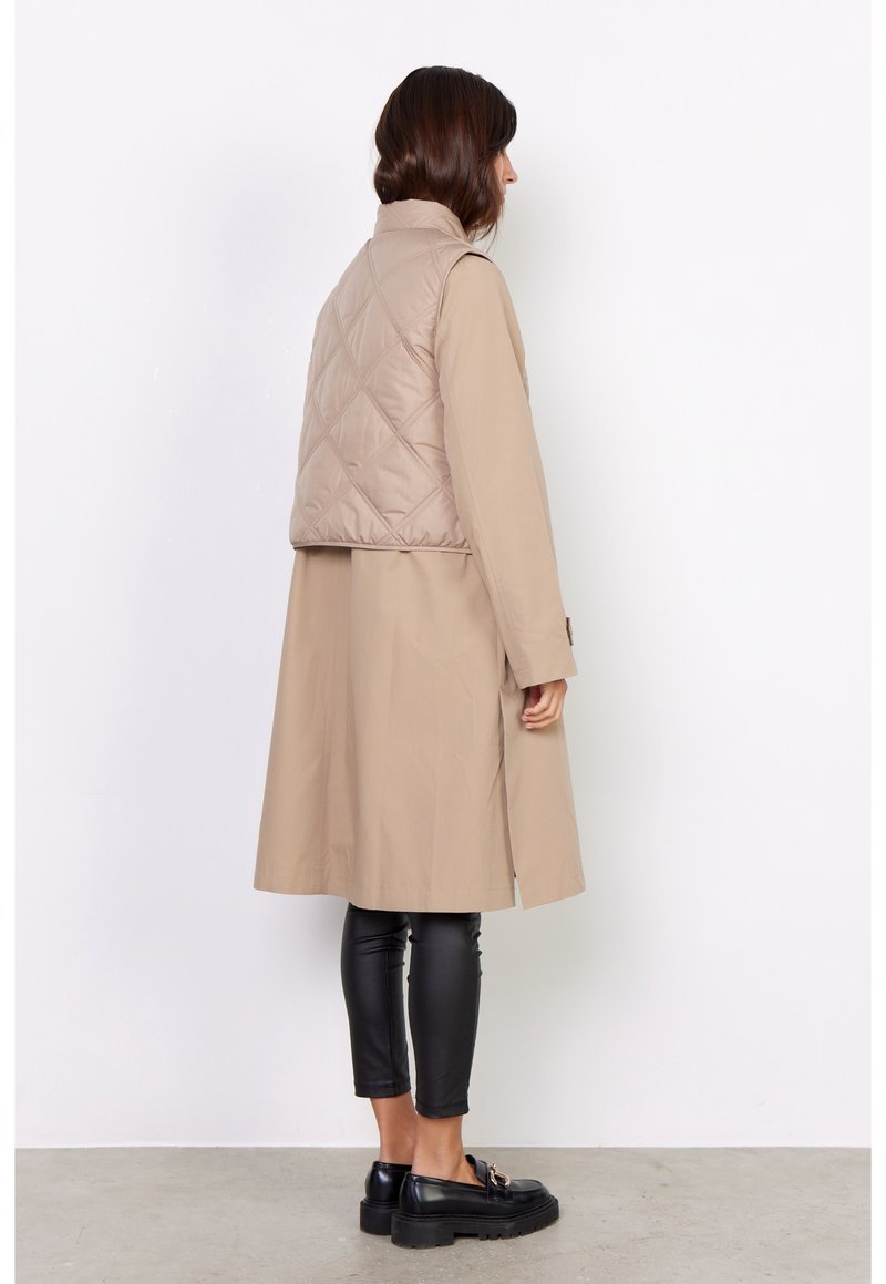Soyaconcept SC-FENYA 52 - Weste - Camel