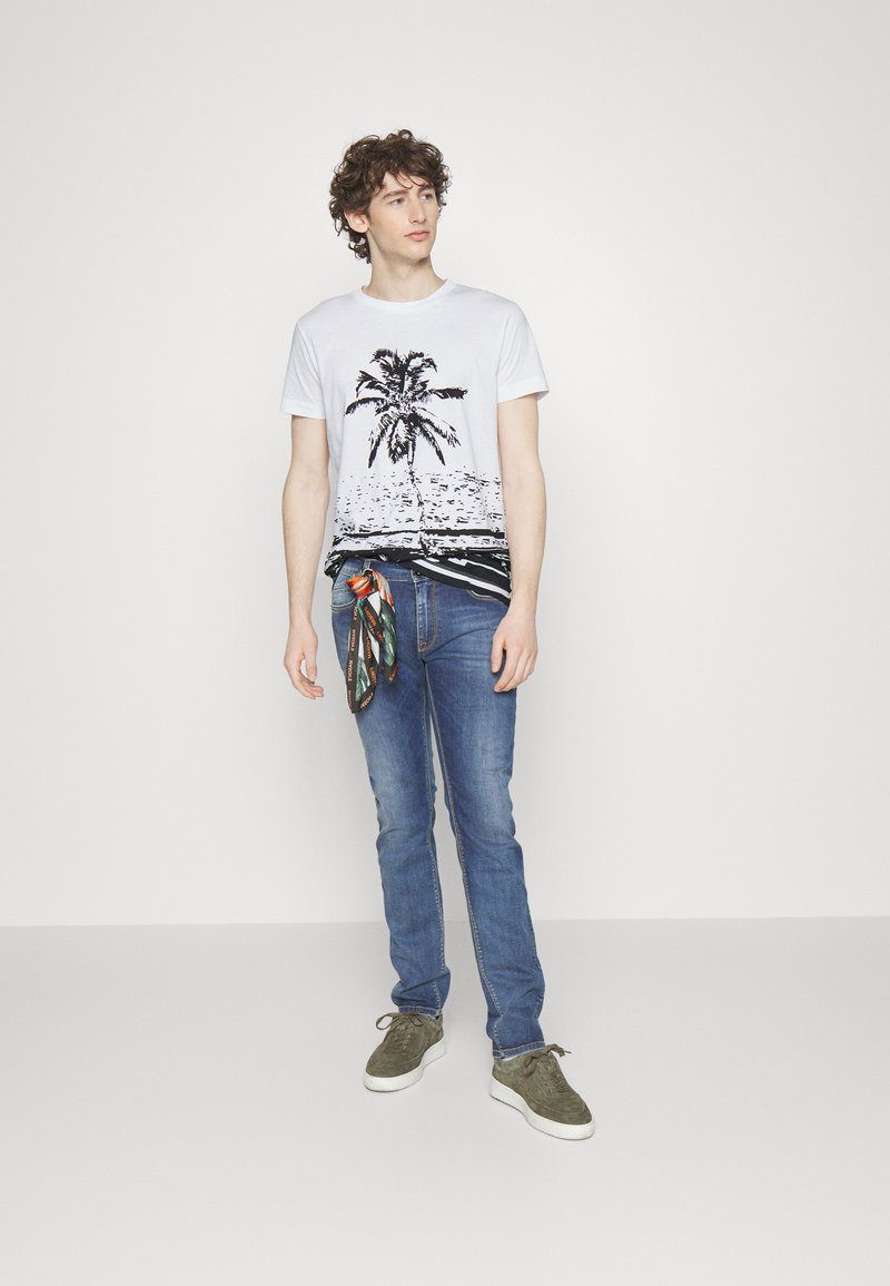 Joop Jeans AGNUS - T-Shirt Print - White