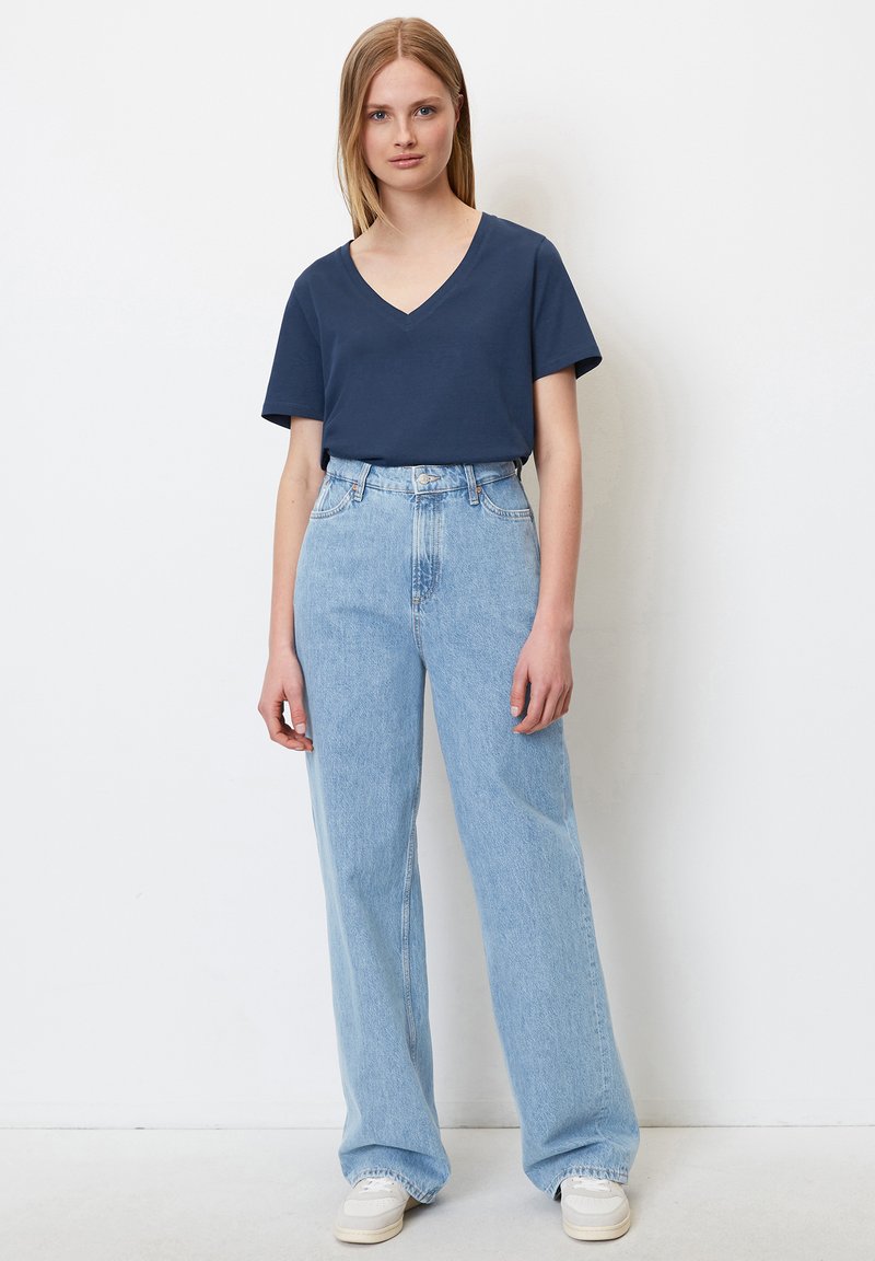 Marc O'Polo DENIM V-NECK- REGULAR - T-Shirt Basic - Admiral