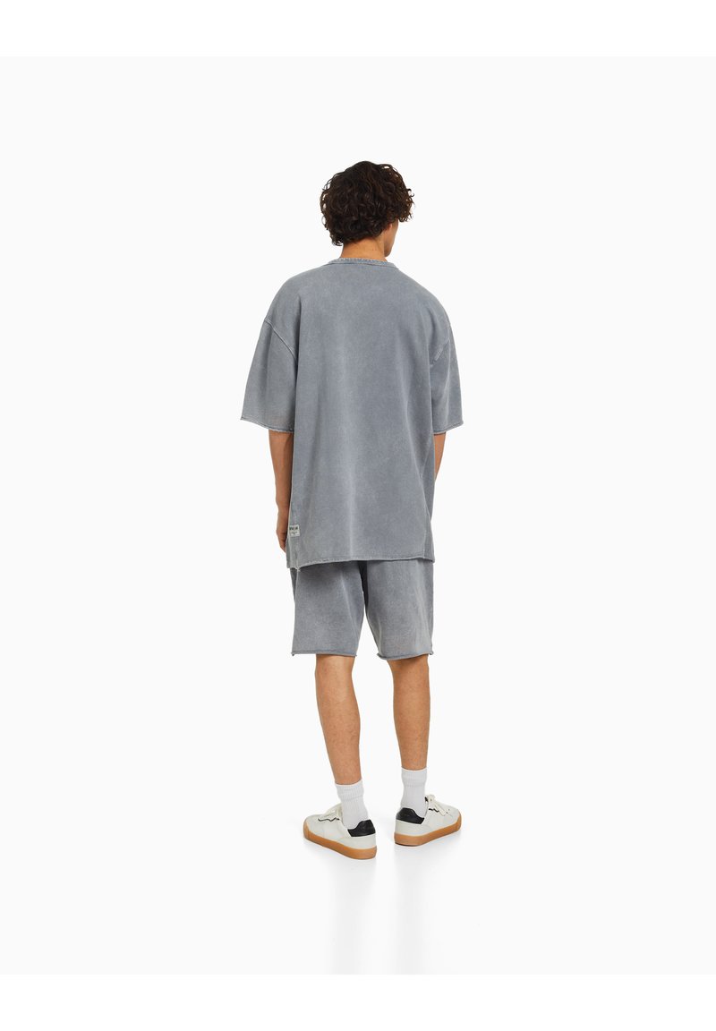 BERSHKA SHORT SLEEVE FADED - T-Shirt Basic - Grey