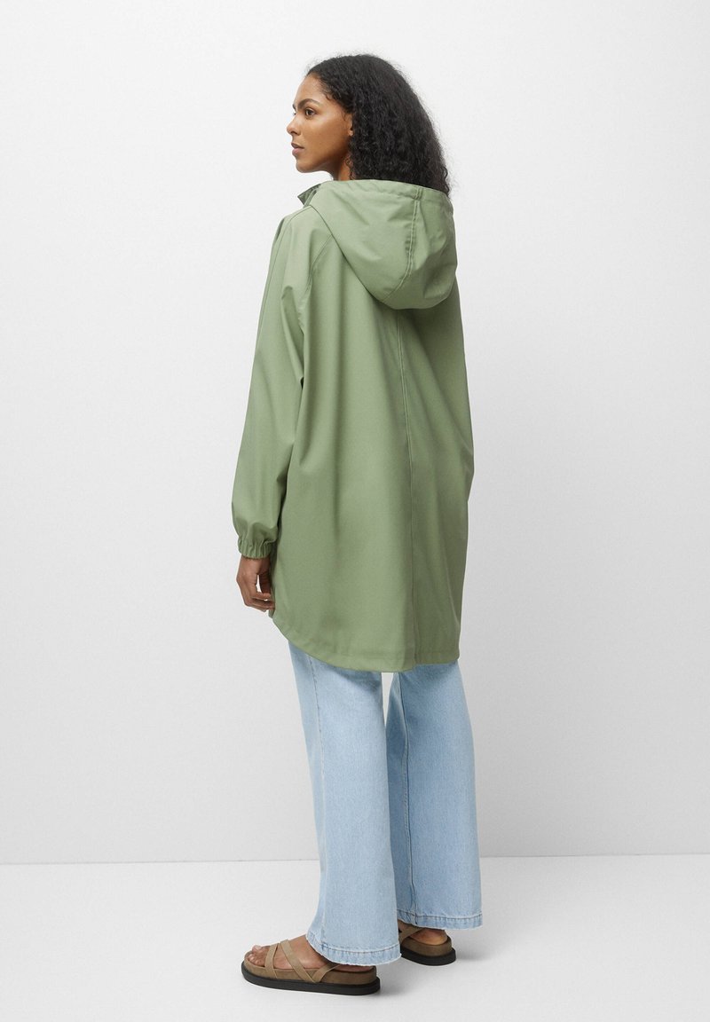 PULL & BEAR RAIN WITH HOOD - Regenjacke / Wasserabweisende Jacke - Khaki