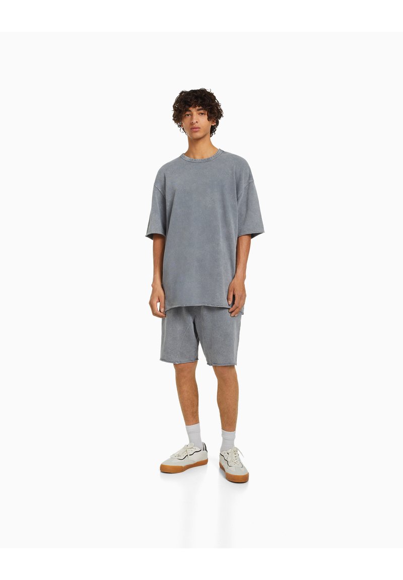 BERSHKA SHORT SLEEVE FADED - T-Shirt Basic - Grey