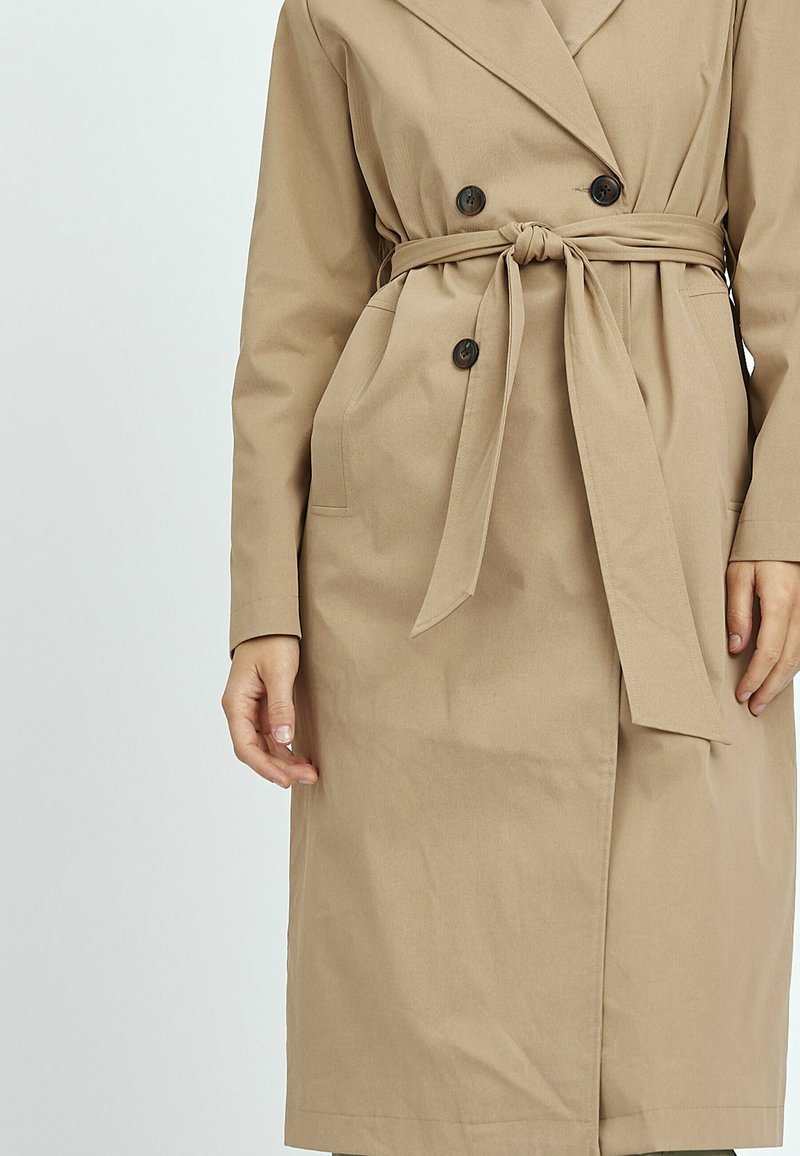 Global Funk ELABILU-G - Trenchcoat - Lemon Pepper