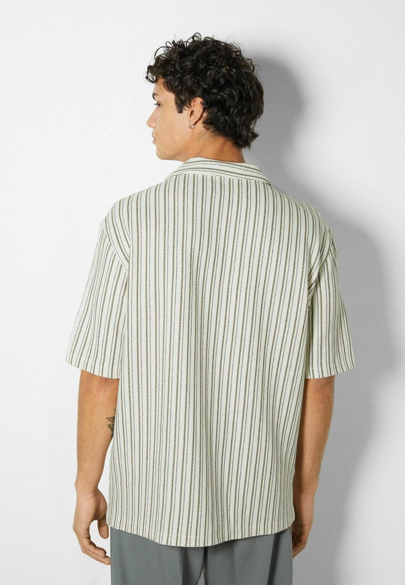 BERSHKA STRIPED RUSTIC SHORT SLEEVE - Hemd - Beige
