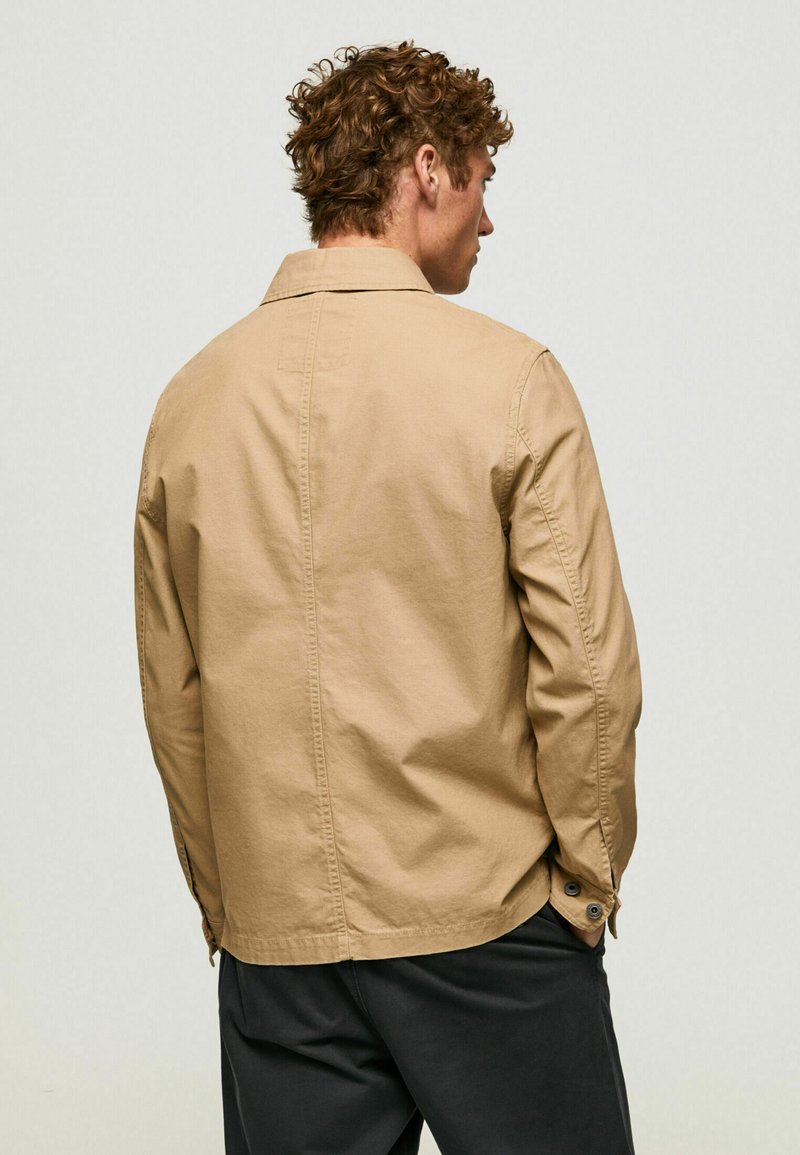 Pepe Jeans CHANNING - Leichte Jacke - Camel