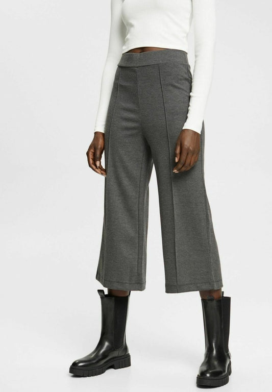 ESPRIT CROPPED MIT WEITEM BEIN - Stoffhose - Gunmetal