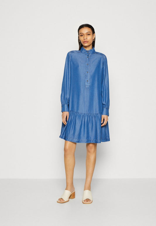 Marc O'Polo DRESS SHORT STYLE GATHERING - Jeanskleid - Washed Mid Blue