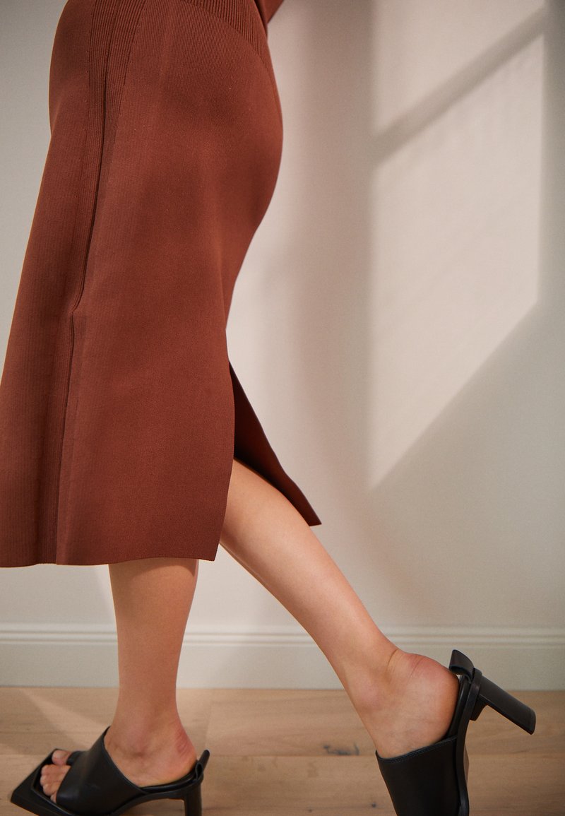 Victoria Beckham Bleistiftrock - Brown