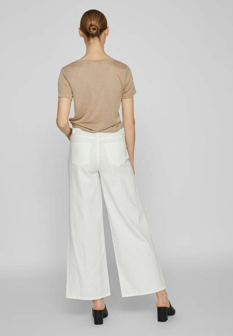 Vila WIDE FIT HIGH-RISE - Flared Jeans - Cloud Dancer