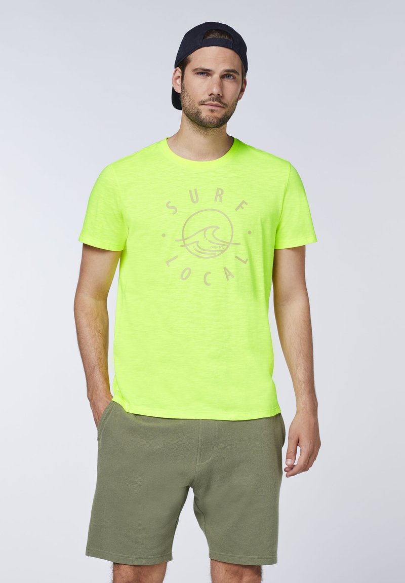 Chiemsee MIT ALLOVER-TEXTUR - T-Shirt Print - Safety Yellow