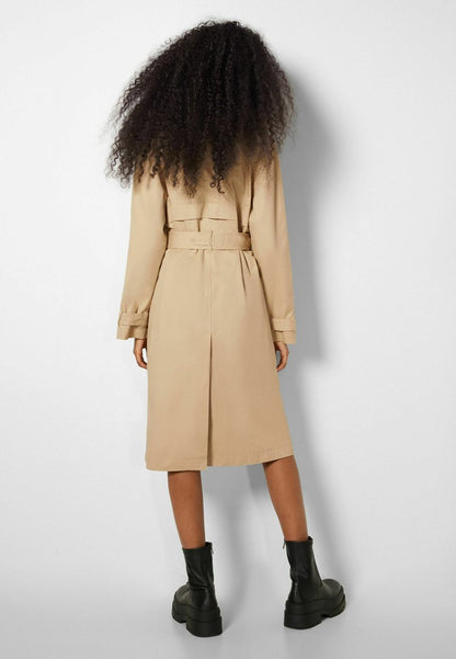 BERSHKA Trenchcoat - Camel