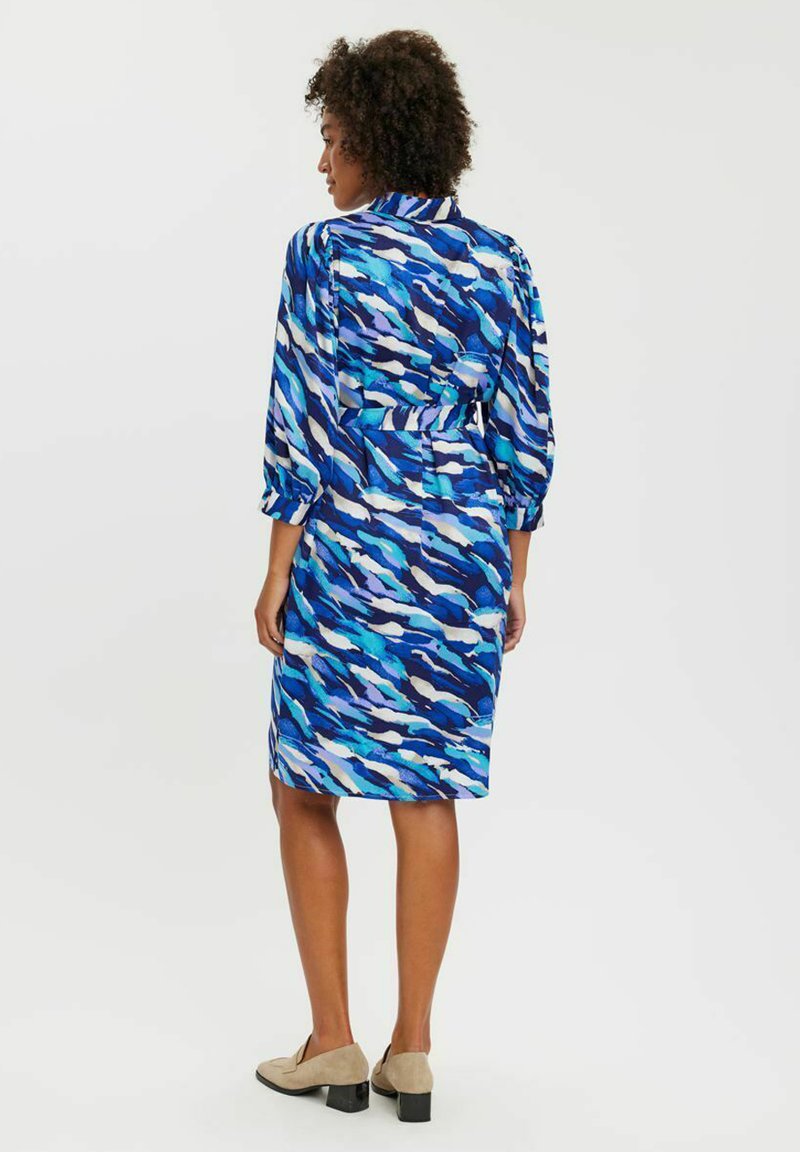 Vero Moda UMSTANDS VMMKLEO - Blusenkleid - Sodalite Blue