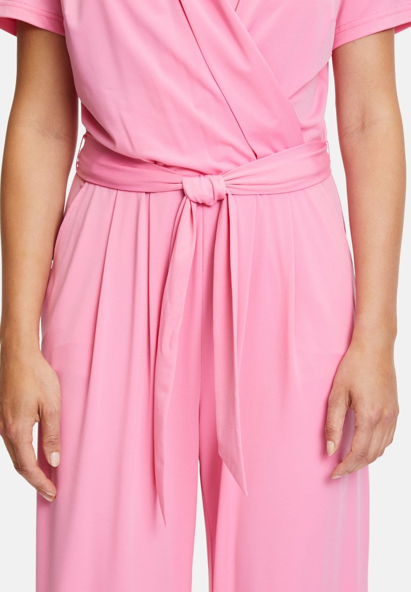 Betty Barclay MIT EINGRIFFTASCHEN - Jumpsuit - Shiny Pink