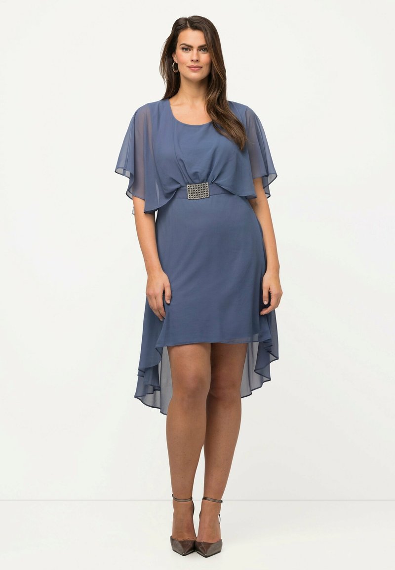 Ulla Popken DÉCOLLETÉ EN V MANCHES COURTES - Cocktailkleid/festliches Kleid - Bleu Jean