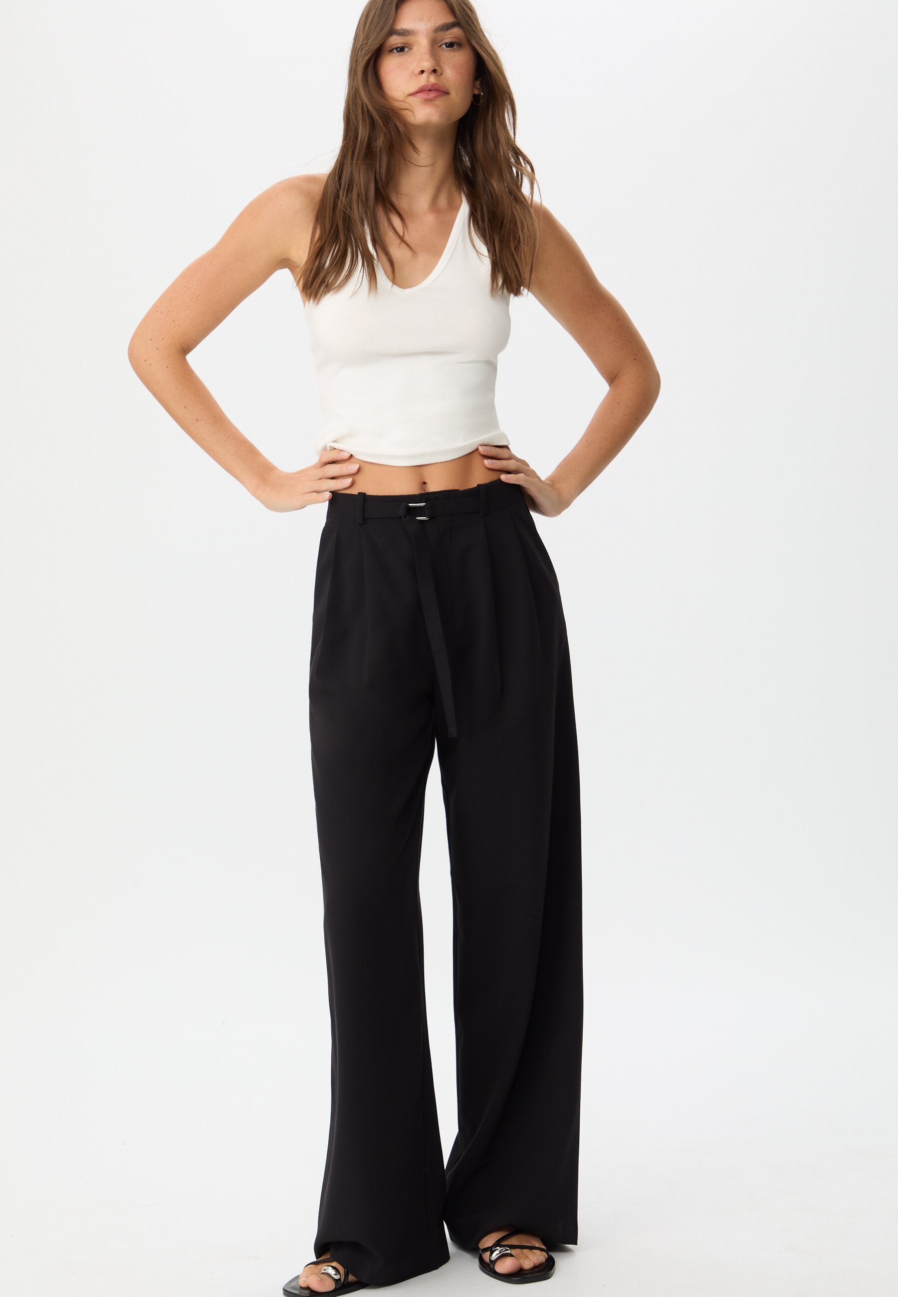 Stradivarius WIDE-LEG WITH BUCKLE DETAIL - Trousers - Black