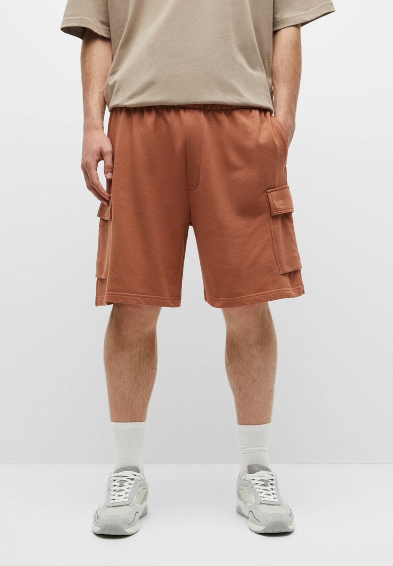 PULL & BEAR BERMUDA STRAIGHT - Shorts - Orange