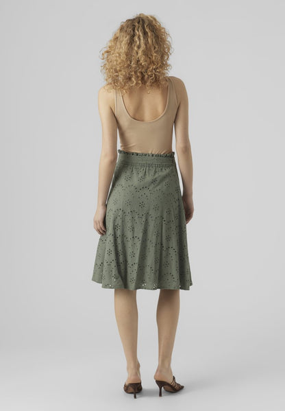 Vero Moda BRODERIE ANGLAISE - A-Linien-Rock - Mottled Green