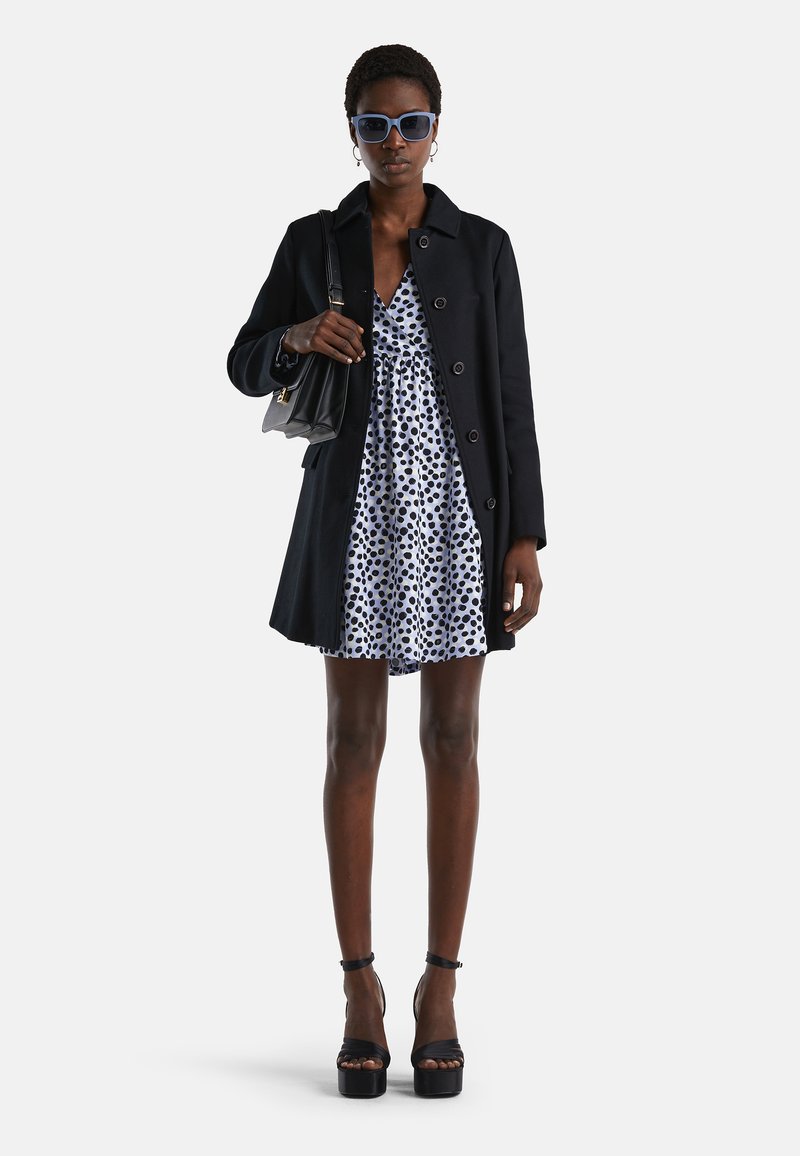 United Colors Of Benetton PATTERNED - Freizeitkleid - Light Blue