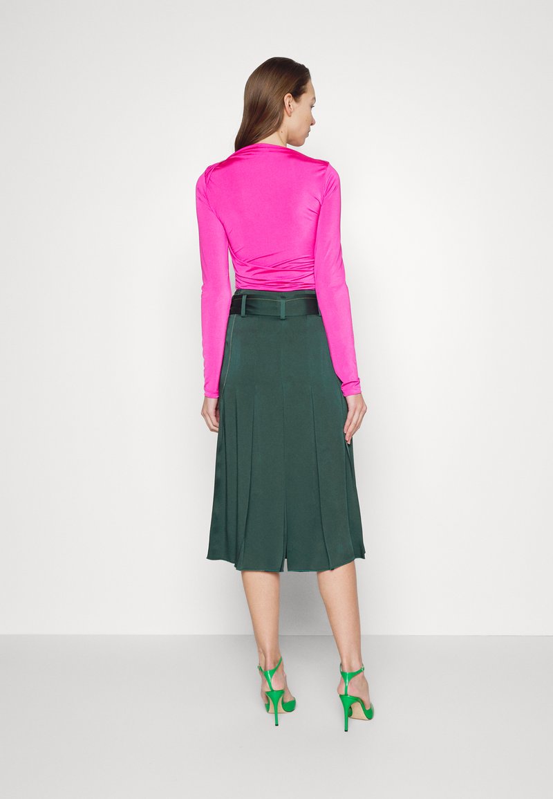 Victoria Beckham SKIRT - Faltenrock - Bottle Green