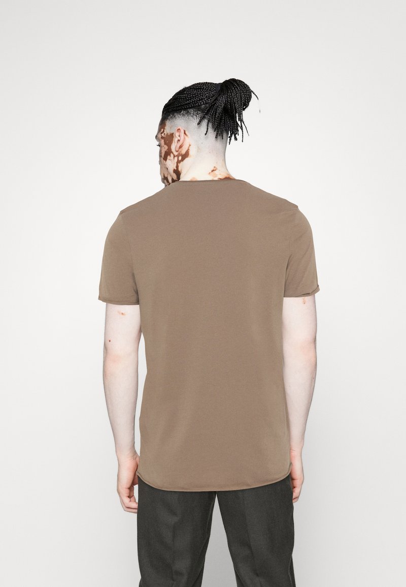 Selected Homme SLHTEX O NECK TEE - T-Shirt Basic - Chinchilla