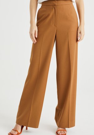  CURVY COLLECTION ELISA - Stoffhose - Dunkelbraun