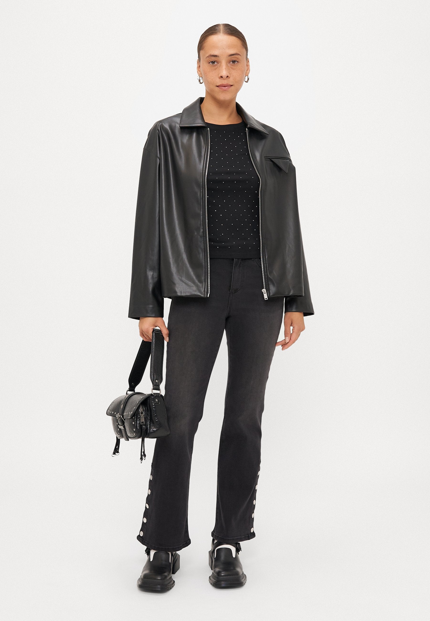 ONLY Petite ONLWAUW MID WAIST - Flared Jeans - Washed Black