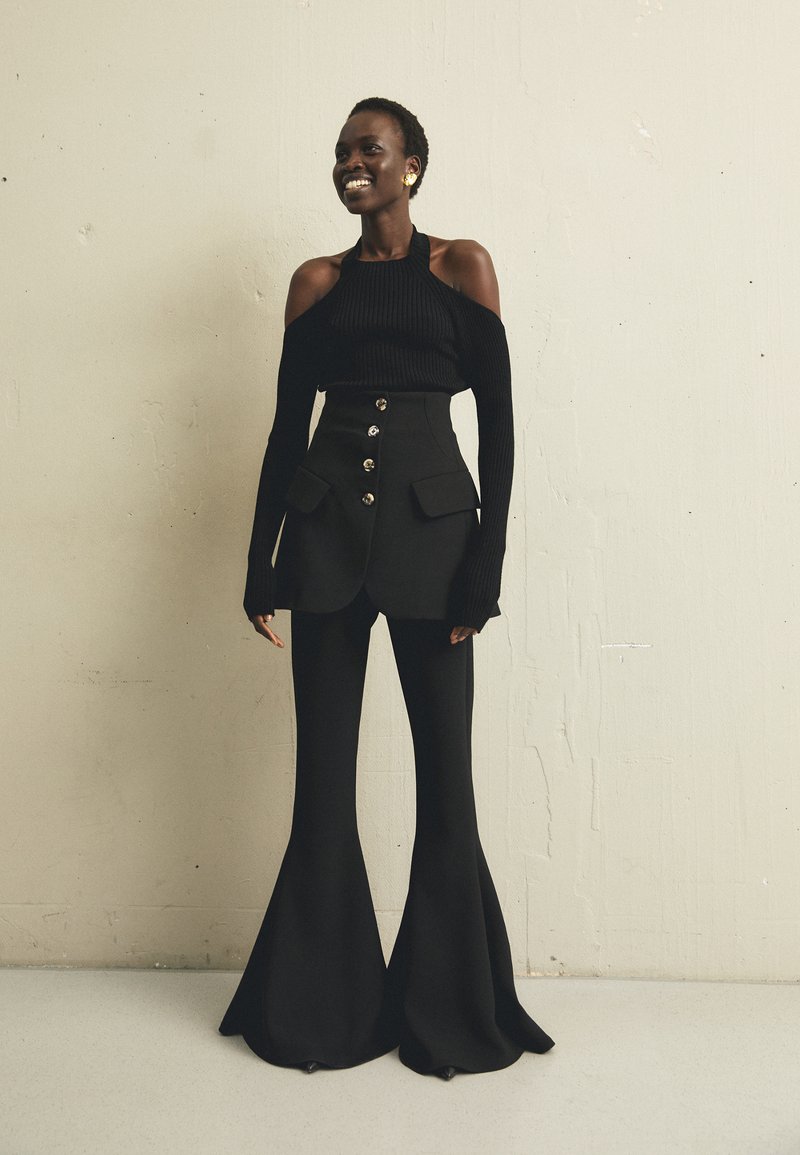 A.W.A.K.E. Mode MAXI FITTED PANTS WITH BASQUE - Stoffhose - Black
