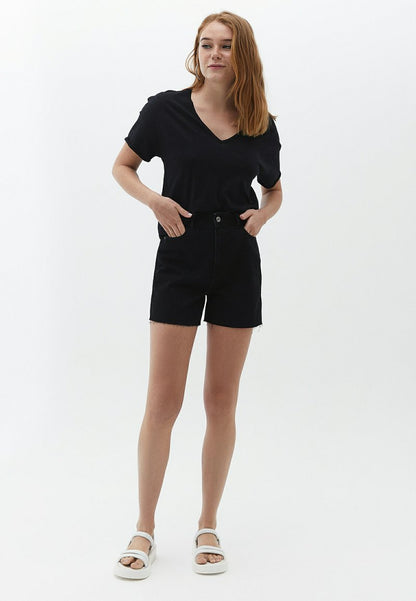  MIT ROLLSÄUMEN - T-Shirt Basic - Black